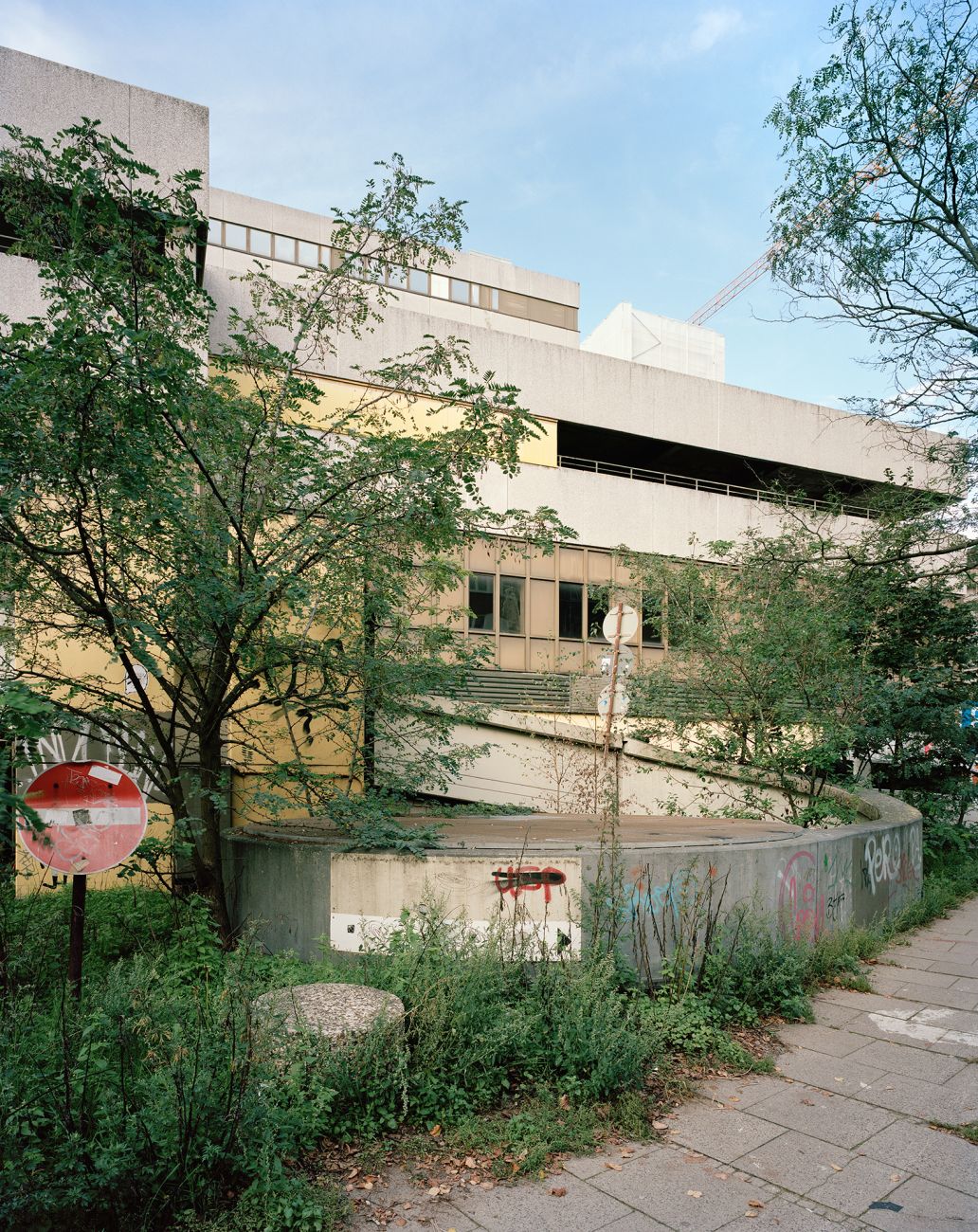 Die Große Bergstraße | Frappant-Gebäude  